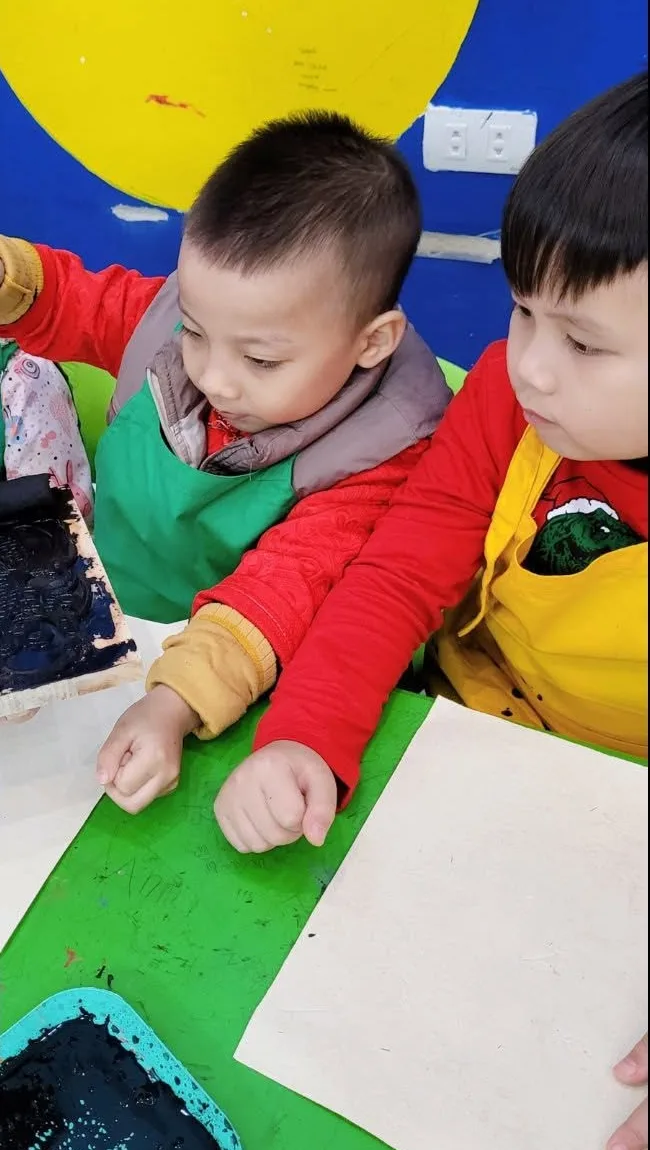 “Con thèm đi học” — chuyện ở lớp Little Hero, Clever Junior Long Biên